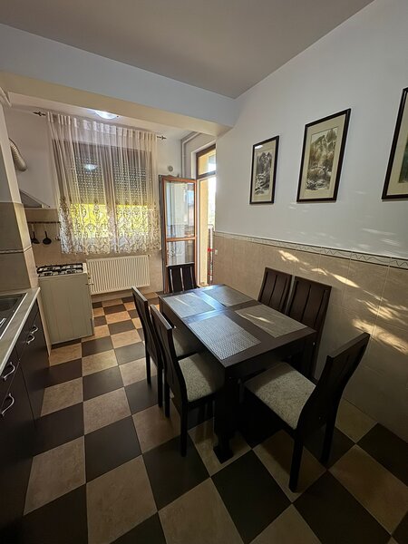 Cartierul Latin, apartament 2 camere , vanzari